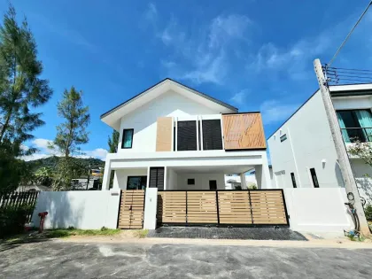 วิลล่าทันสมัย 3 ห้องนอนพร้อมสระว่ายน้ำส่วนตัวใน Nimman Villa ภูเก็ต