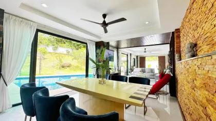 3 Schlafzimmer, 4 Badezimmer Villa zur Miete in Rawai, Phuket