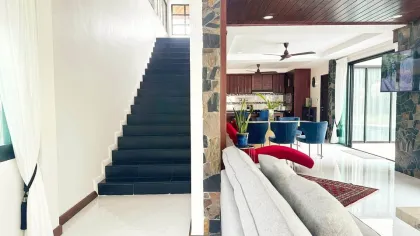 3 Schlafzimmer, 4 Badezimmer Villa zur Miete in Rawai, Phuket