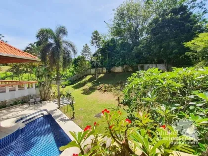 3 Schlafzimmer, 4 Badezimmer Villa zur Miete in Rawai, Phuket