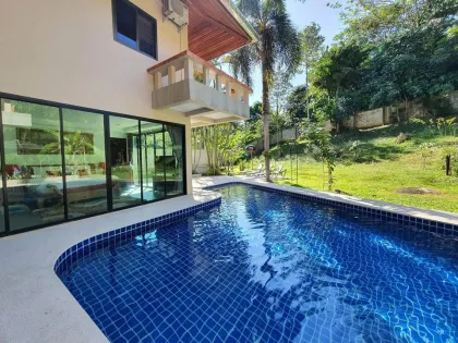 3 Schlafzimmer, 4 Badezimmer Villa zur Miete in Rawai, Phuket