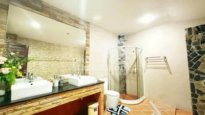 3 Schlafzimmer, 4 Badezimmer Villa zur Miete in Rawai, Phuket