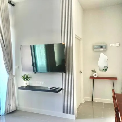 Appartement 2 Chambres 2 Salles de Bain à Louer à Siri Place Airport, Nai Yang