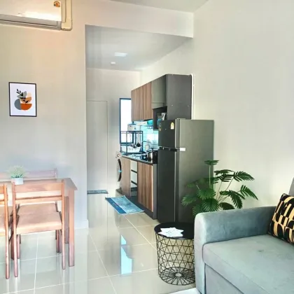 Appartement 2 Chambres 2 Salles de Bain à Louer à Siri Place Airport, Nai Yang