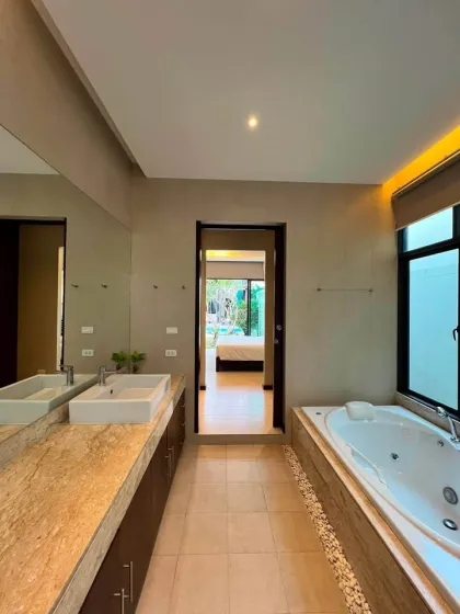 Роскошная вилла с 3 спальнями и бассейном в аренду в Baan Wana Pool Villa