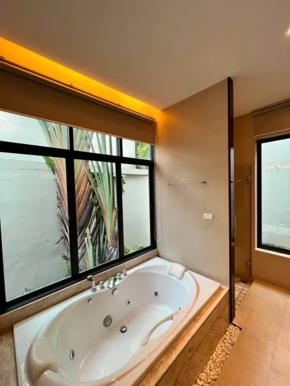 Роскошная вилла с 3 спальнями и бассейном в аренду в Baan Wana Pool Villa