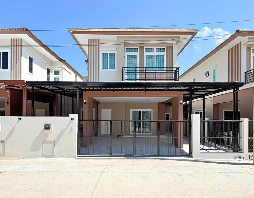 Modern 3-Bedroom Villa for Rent at Mana Kathu Lake