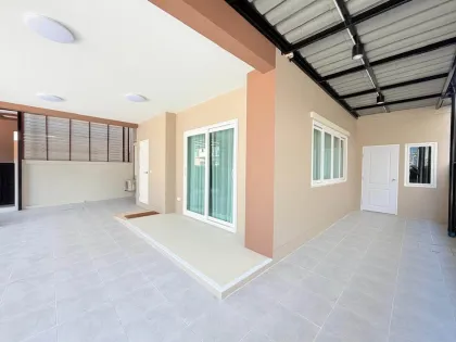 Moderna villa de 3 habitaciones en alquiler en Mana Kathu Lake