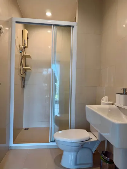 1 Schlafzimmer Apartment im The Base Uptown Condo zur Miete