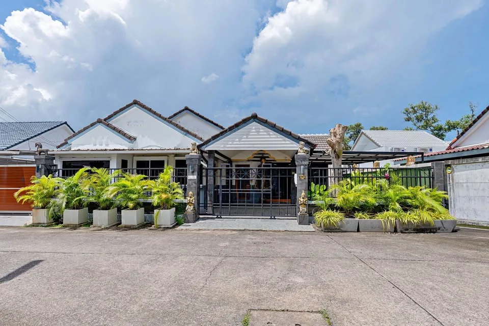 Casa familiar de 3 habitaciones en alquiler en Chalong, Phuket Town
