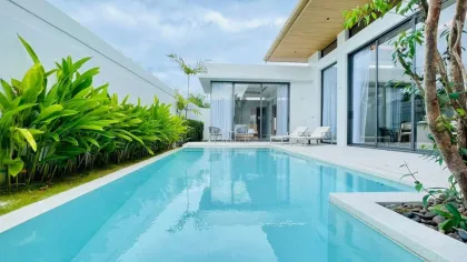 Роскошная вилла с 4 спальнями и бассейном в Mouana Residence, Чалонг