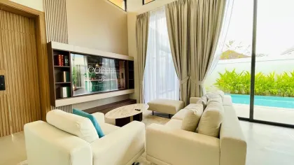 Роскошная вилла с 4 спальнями и бассейном в Mouana Residence, Чалонг