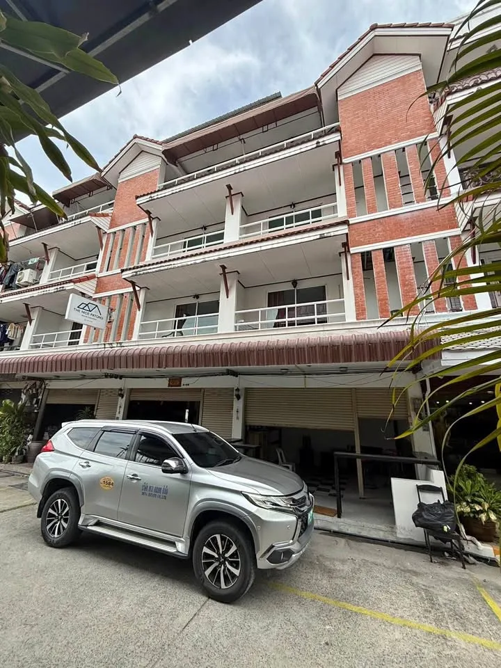 อพาร์ทเมนต์สไตล์เกสต์เฮาส์ 18 ห้องนอน 18 ห้องน้ำ ใกล้หาดป่าตอง