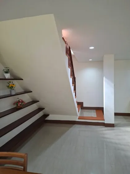 2 Schlafzimmer, 2 Badezimmer, zweistöckiges Haus zur Miete in Kata Patak