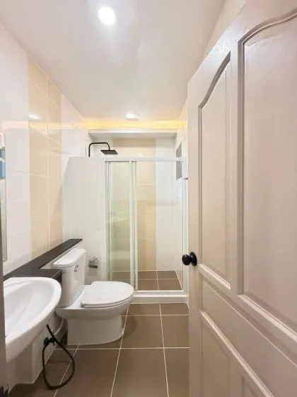 Вилла с 3 спальнями в аренду в Villa Chaofah 2, Пхукет Таун