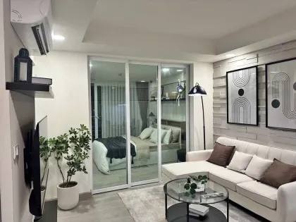 1-комнатная квартира с видом на горы и бассейн в The Royal Place, Раваи