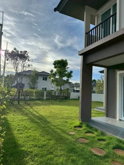 Современная 4-комнатная угловая вилла в аренду в Saransiri Retreat, Koh Kaew