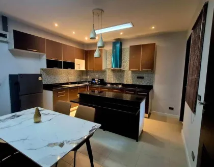 Дом с 2 спальнями и 3 ванными для аренды рядом с Robinson Lifestyle Thalang