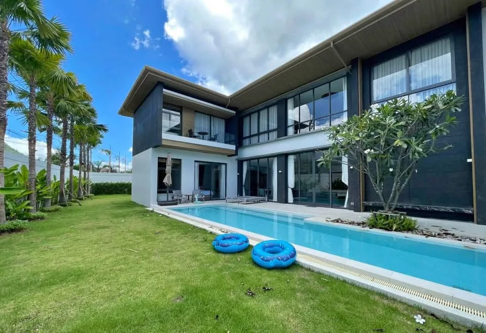 Luxury 5-Bedroom Pool Villa for Rent in Mouana Grande, Ko Kaeo