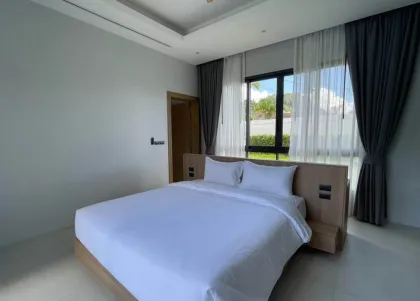 Роскошная вилла с 5 спальнями и бассейном в аренду в Mouana Grande, Ko Kaeo