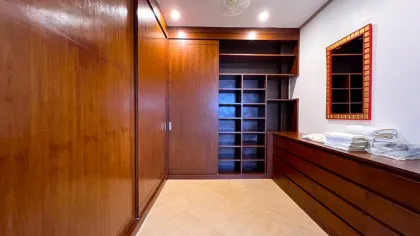 Unique 5-Bedroom Pool Villa at Kathu Golf Course for Rent