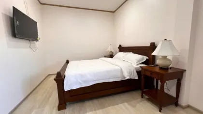 Unique 5-Bedroom Pool Villa at Kathu Golf Course for Rent