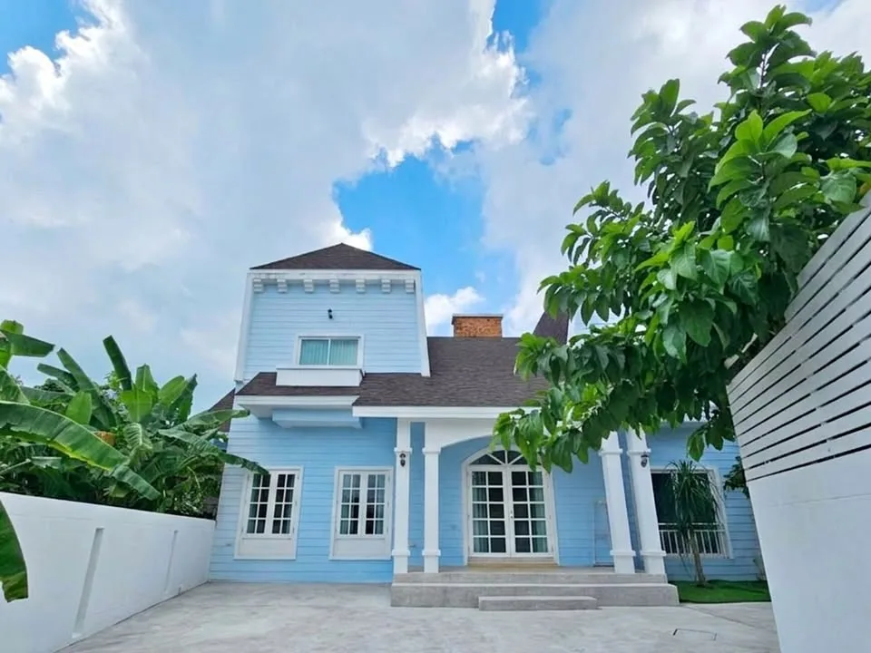 3-Bedroom 4-Bath Pool Villa for Rent in Panwa Cave, Phuket