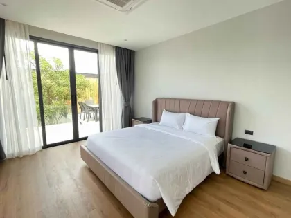 Luxus 5-Schlafzimmer-Villa zur Miete in Mouana Grande Kokaeo