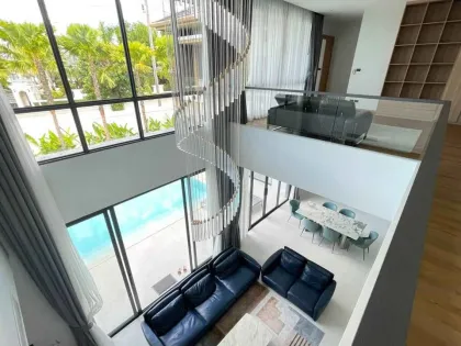 Luxus 5-Schlafzimmer-Villa zur Miete in Mouana Grande Kokaeo