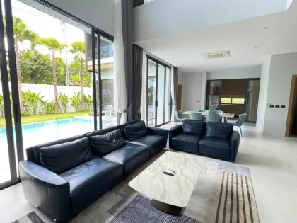 Luxus 5-Schlafzimmer-Villa zur Miete in Mouana Grande Kokaeo