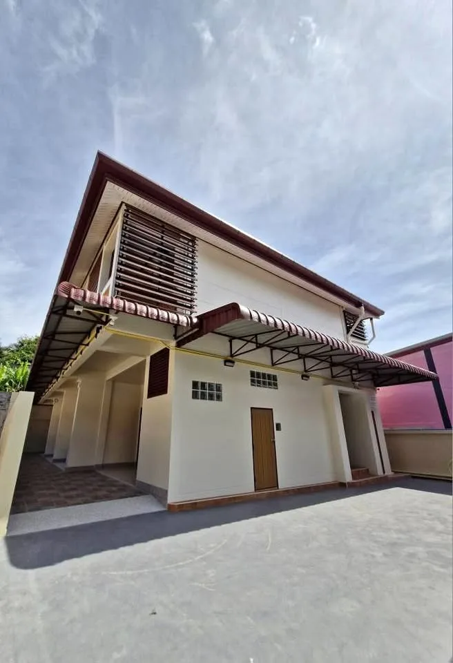 Cozy 1-Bed 1-Bath Studio Apartment for Rent in Kata