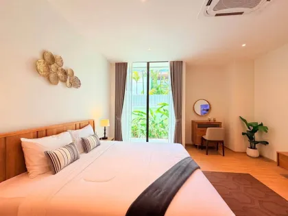 Luxuriöse moderne 3-Zimmer-Poolvilla in Laguna