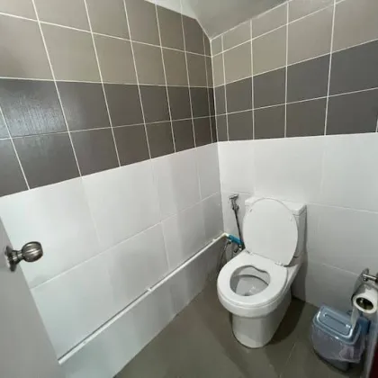 2-Zimmer-Reihenhaus mit flexiblen Mietoptionen in Kathu