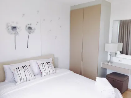 Condominio de 2 habitaciones en alquiler cerca de Boat Avenue, Cherng Talay