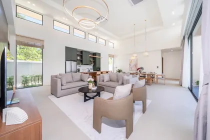 Luxus-Poolvilla zur Miete in Bang Tao, Phuket mit Bergblick