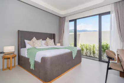 Luxus-Poolvilla zur Miete in Bang Tao, Phuket mit Bergblick