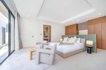 Luxus-Poolvilla zur Miete in Bang Tao, Phuket mit Bergblick