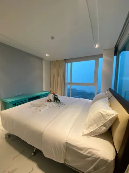 卡林豪华海景顶层公寓，配私人泳池出租