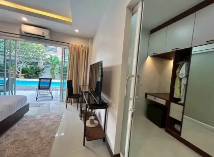 วิลล่าสระว่ายน้ำ 4 ห้องนอนให้เช่าในเชิงทะเล, ถลาง