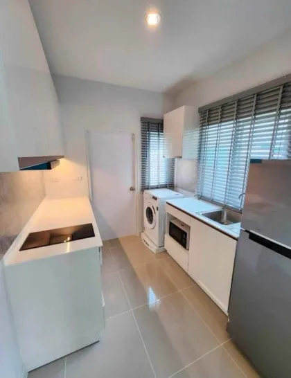 Brandneue 3 Schlafzimmer 3 Badezimmer Villa zur Miete in Anasiri Paklok