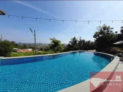 Villa de 5 Chambres avec Piscine et Vue Mer à Louer à Koh Kaew