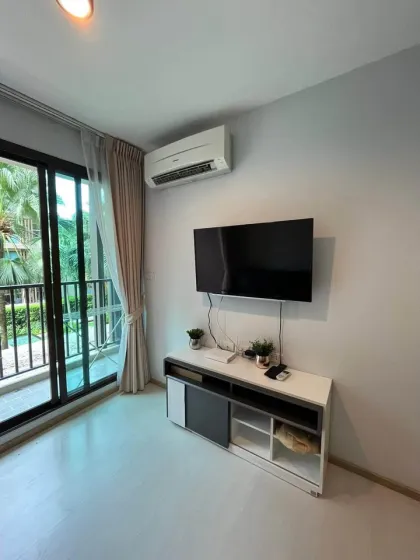 1 Bedroom Apartment with Pool View in Zcape 3 Condo, Phuket Town