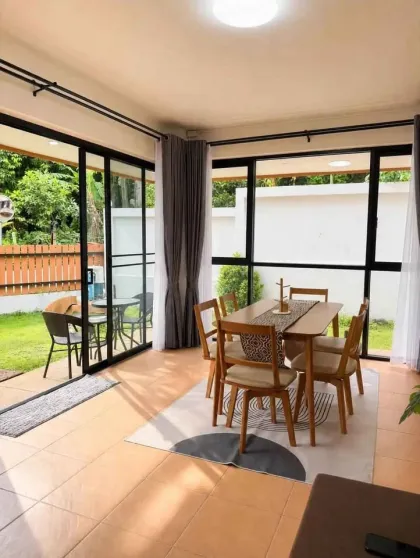 Geräumiges 3-Schlafzimmer Strandhaus zur Miete nahe Surin Beach