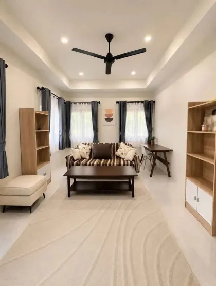 Geräumiges 3-Schlafzimmer Strandhaus zur Miete nahe Surin Beach