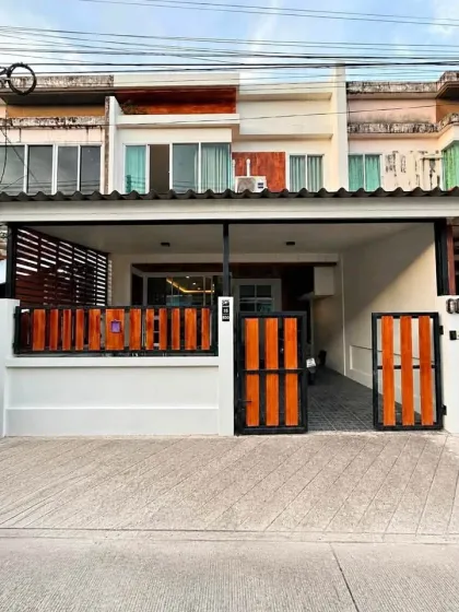 Villa de 3 habitaciones y 2 baños en alquiler en Chao Fa Garden Home, Koh Kaew