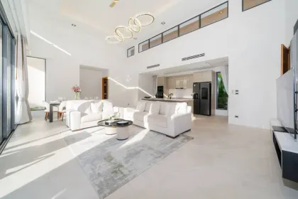 Moderne Luxus-Villa mit 3 Schlafzimmern und Pool in Bang Tao, Phuket