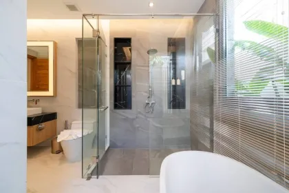 Moderne Luxus-Villa mit 3 Schlafzimmern und Pool in Bang Tao, Phuket