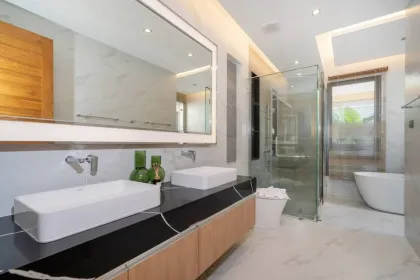 Moderne Luxus-Villa mit 3 Schlafzimmern und Pool in Bang Tao, Phuket