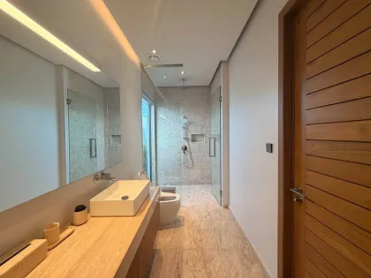 Brand-New Luxury Private Pool Villa with 3 Beds and 3 Baths