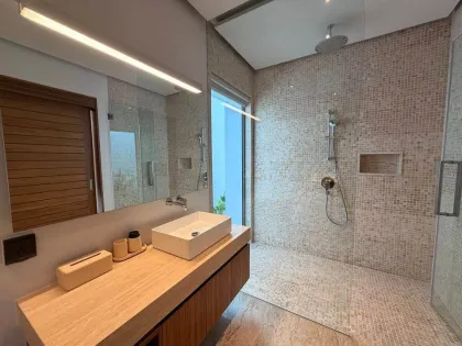 Brand-New Luxury Private Pool Villa with 3 Beds and 3 Baths